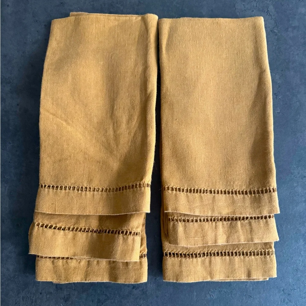 WILLIAMS SONOMA ✨ napkin set mustard traditional family set EUC